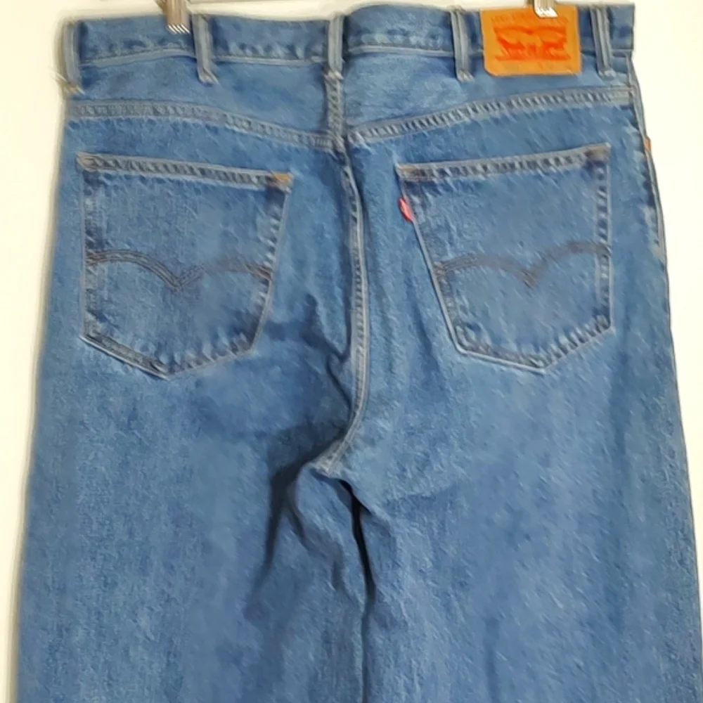 Levi's 560 Classic Blue Denim Jeans - Picture 3 of 5
